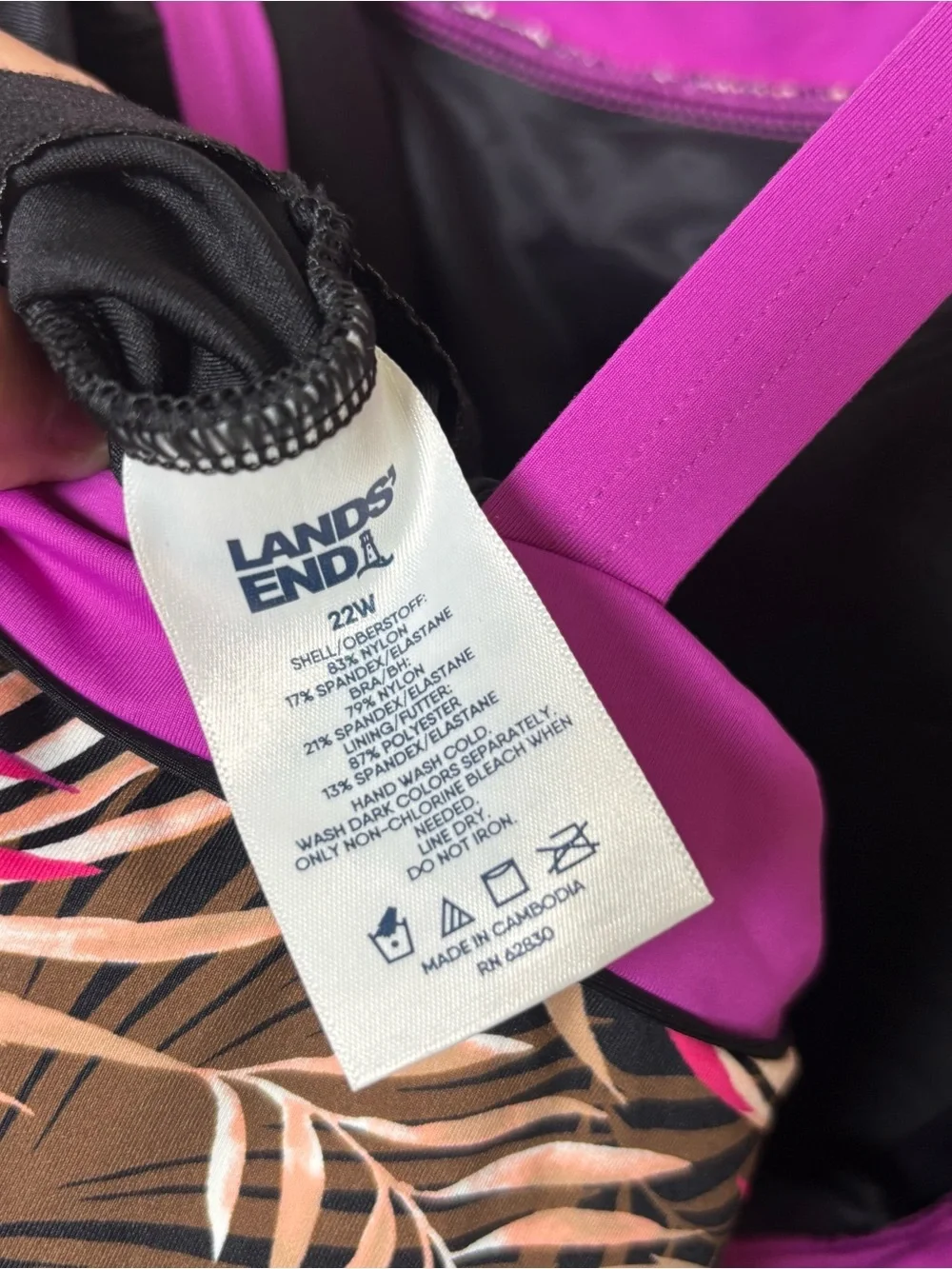 Lands End excellent pre